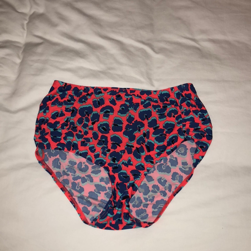 High waisted bikini bottoms